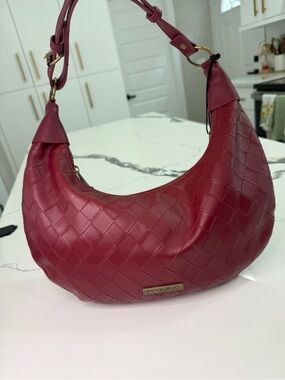 Frye & Co. Georgia Hobo Bag Tawny Port Woven Crescent Shoulder Purse NWT
